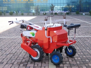 丹參移栽機(jī)